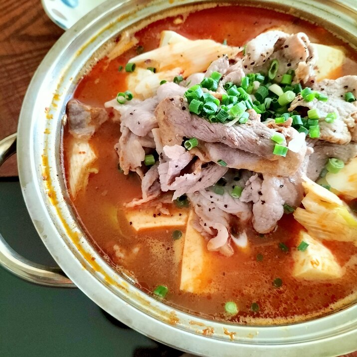 豚豆腐チゲ♩(市販の素にプラスでコクうまに)